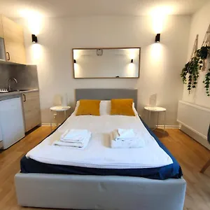 Ziebicka 2 Apartament